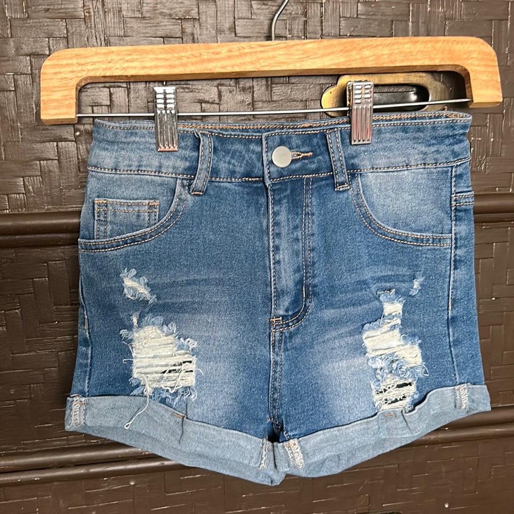 High wasted shorts